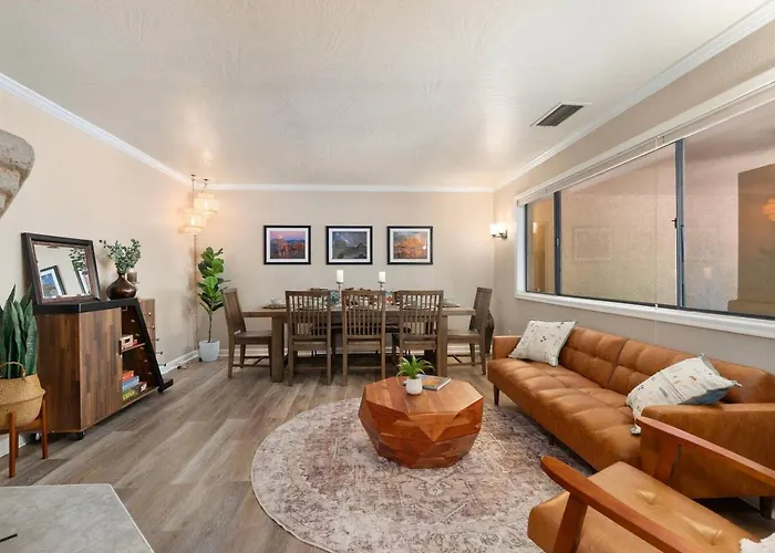 Vista Bonita | Views, Spa, Trailheads, Firepits *